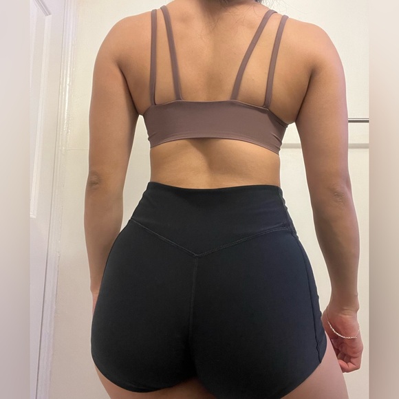 Lululemon Top - Picture 2 of 4